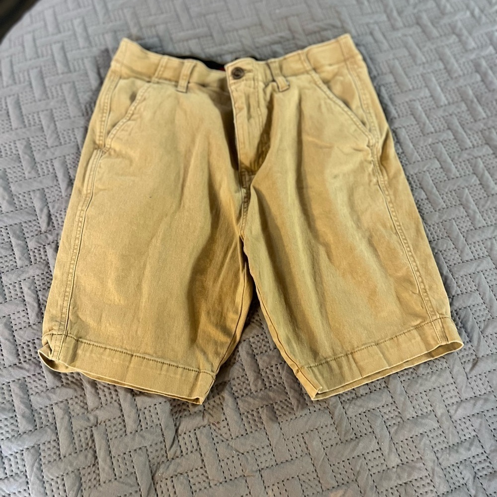 Shorts - Picture 2 of 6